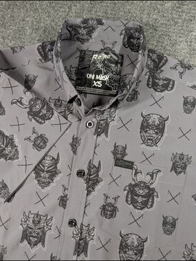 Retro Rifle Oni Mask Samurai Gray Short-Sleeve Button-Down Shirt Mens XS